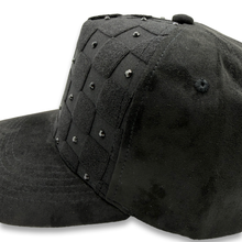 Cargar imagen en el visor de la galería, GORRA DIAMANTE CHECK