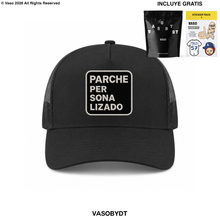 Cargar imagen en el visor de la galería, GORRA CON PARCHE PERSONALIZADA